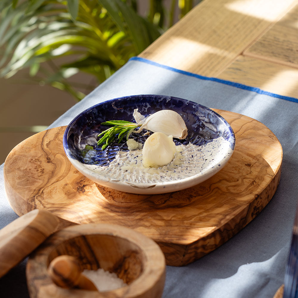 Wave Ceramic Garlic Grater